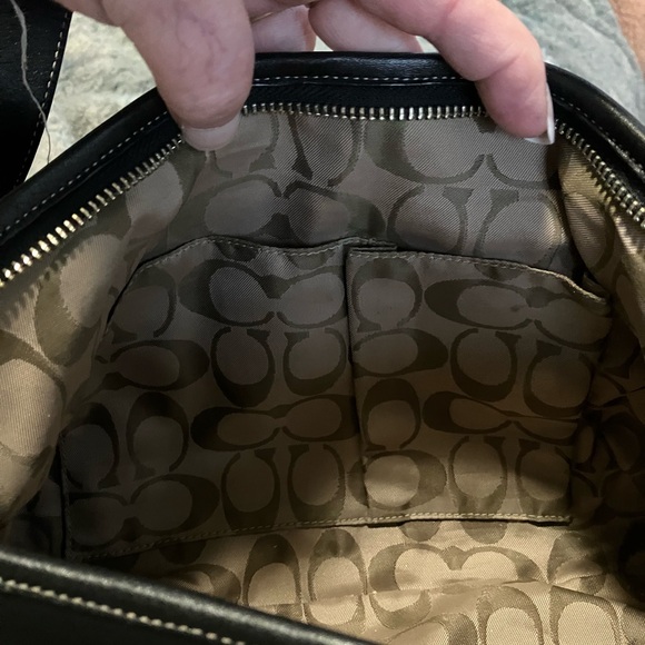 Vintage Coach Black Leather Hobo Shoulder Bag - Picture 5 of 8